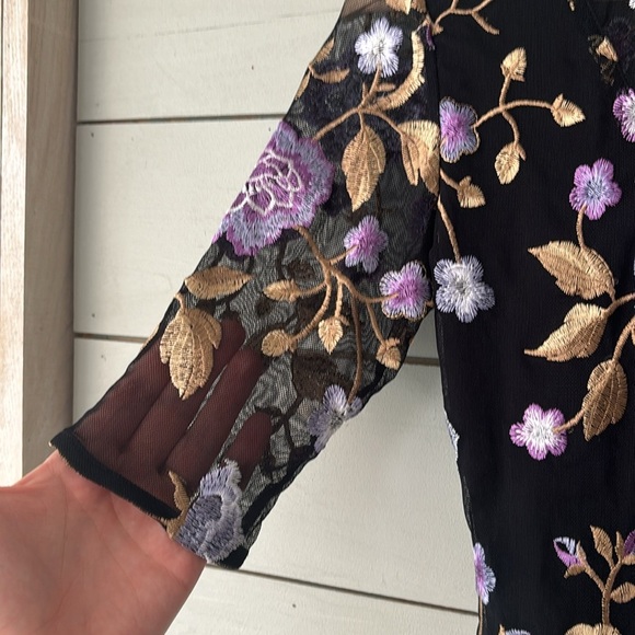 JACK by BB DAKOTA Floral embroidered body suit with sheer panelling - Picture 3 of 6